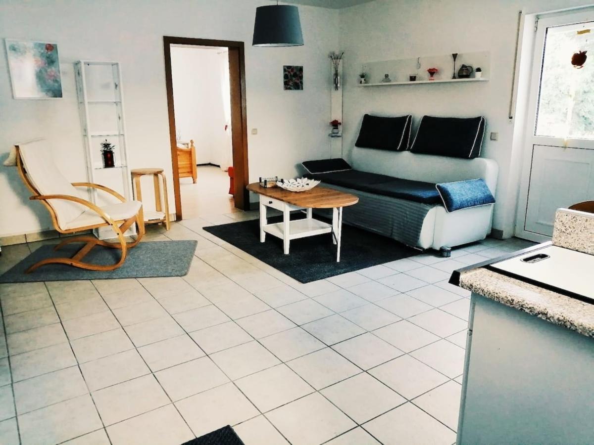 76 Qm Whg Im Eg Haus-Wohlfuehloase Vor Der Haustuer Lejlighed Gladenbach Eksteriør billede