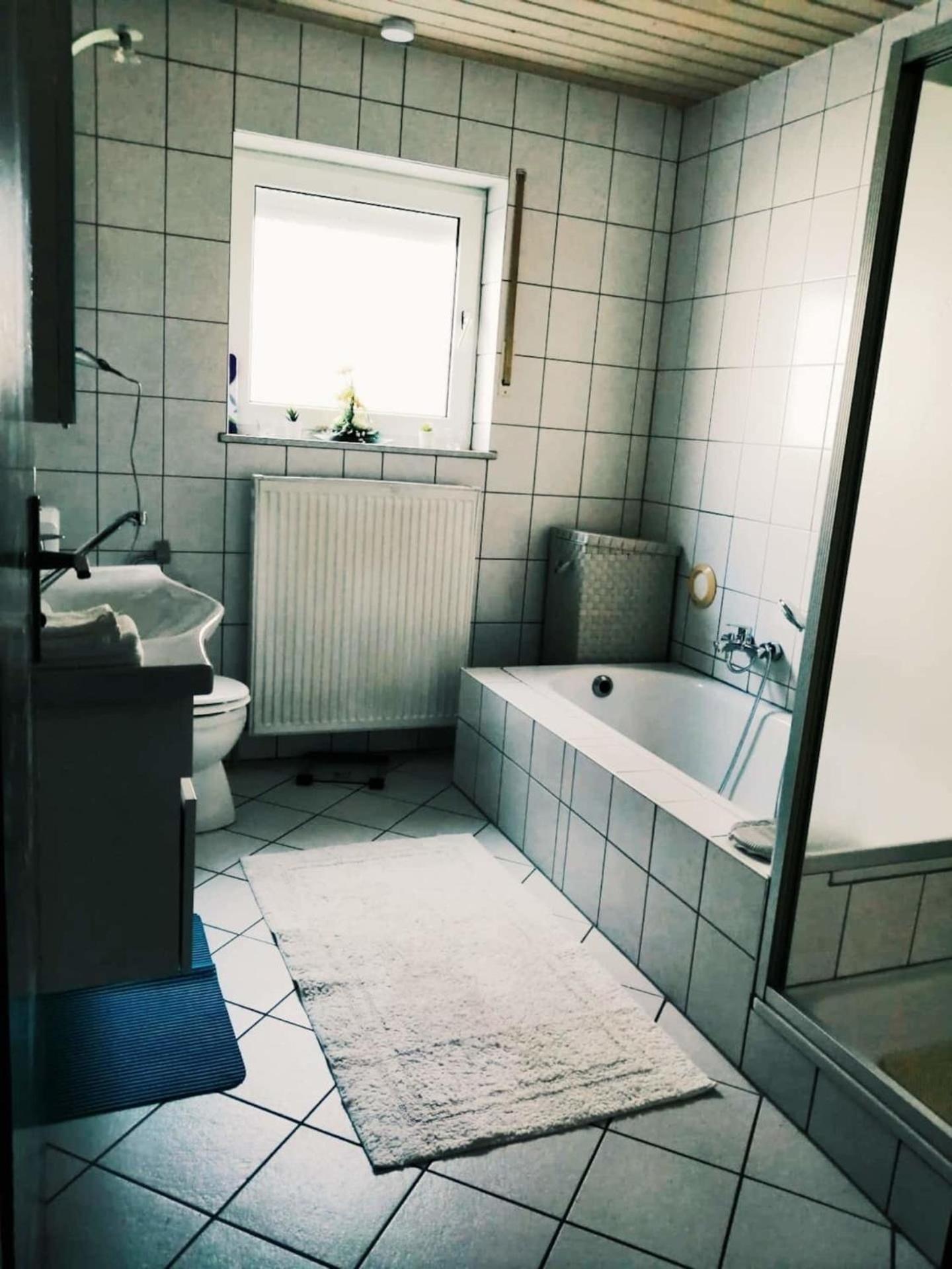 76 Qm Whg Im Eg Haus-Wohlfuehloase Vor Der Haustuer Lejlighed Gladenbach Eksteriør billede